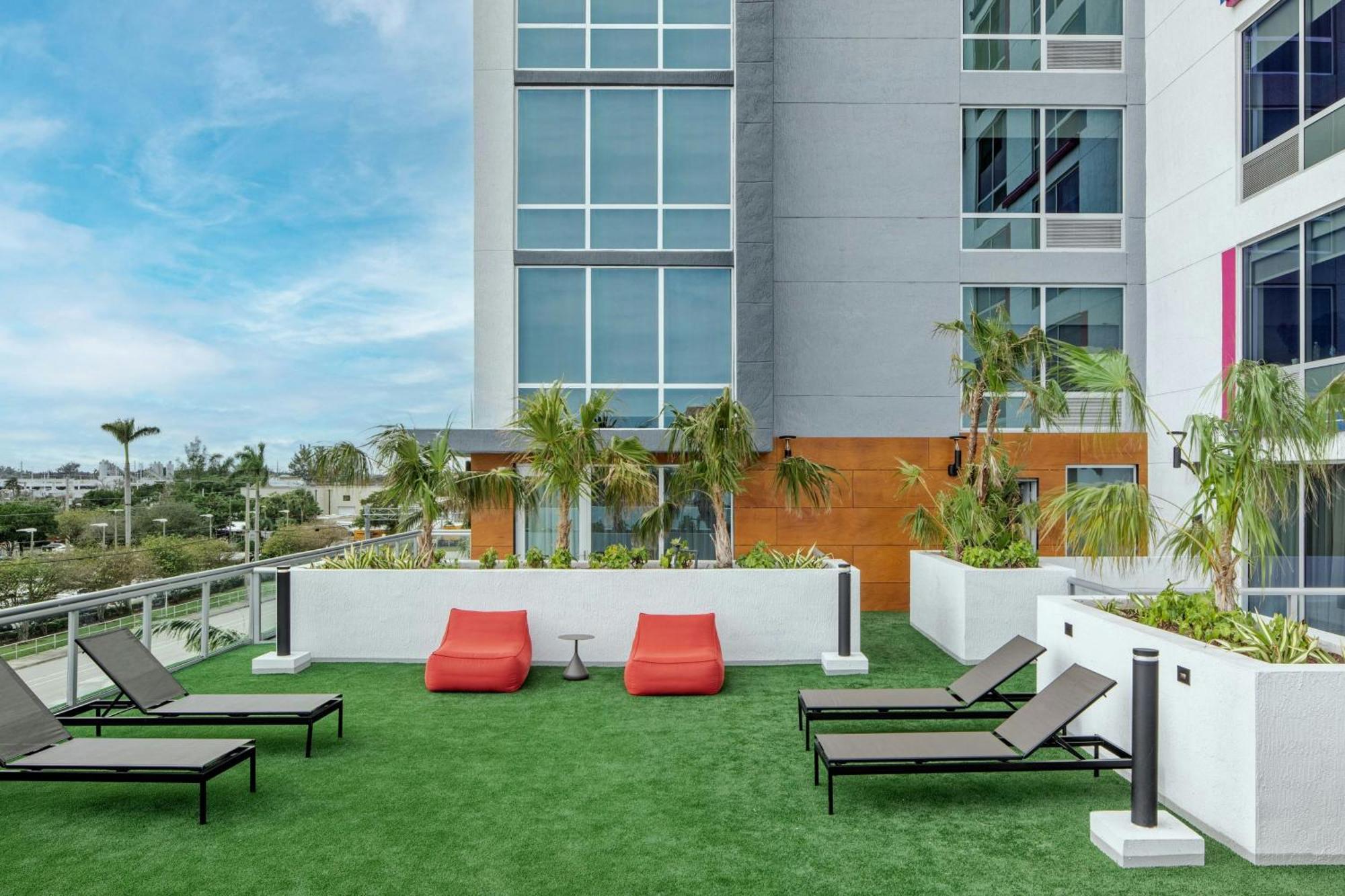 Aloft Fort Lauderdale Airport & Cruise Port Экстерьер фото